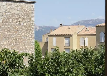 3 Pièces 5 Couchages * Calvi (Corsica)